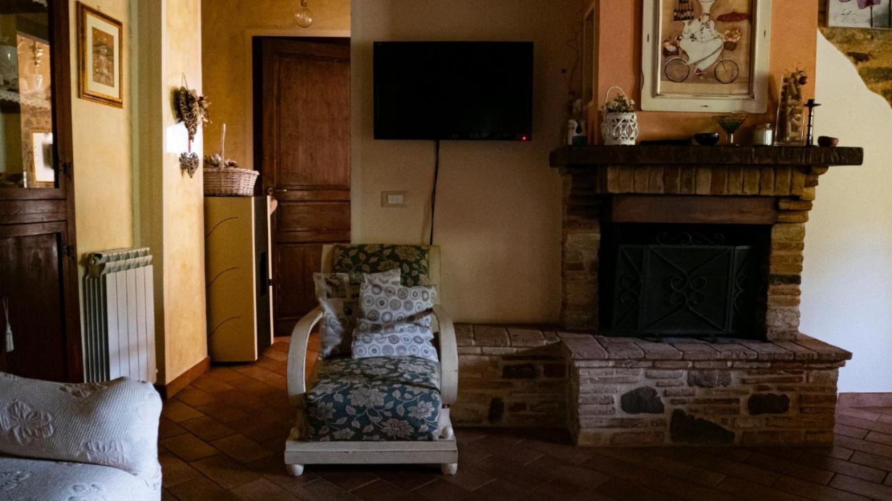 Il Casale Di Fiore Cannara Εξωτερικό φωτογραφία